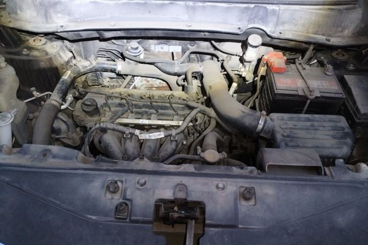 Used Soueast DX7 2015 1.5T Manual Elite Model Engine Bay