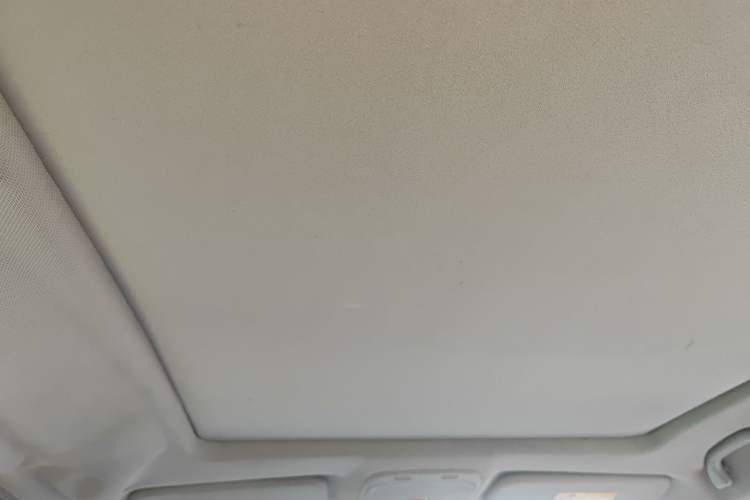 Used Soueast DX7 2015 1.5T Automatic Luxury Model Headliner