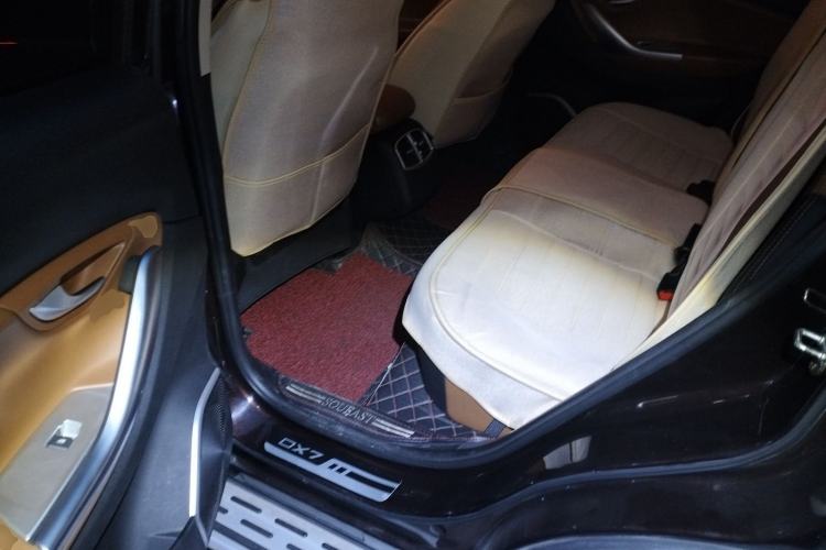 Used Soueast DX7 2015 1.5T Manual Elite Model Left Rear Seat