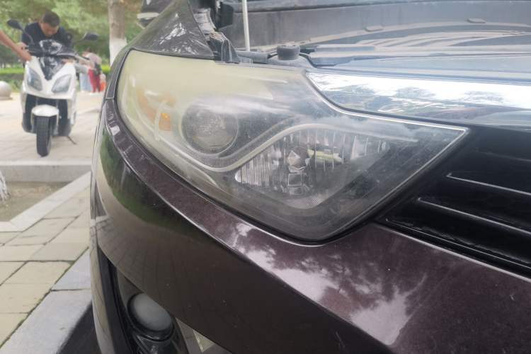 Used Soueast DX7 2015 1.5T Manual Luxury Model Right Front Headlight