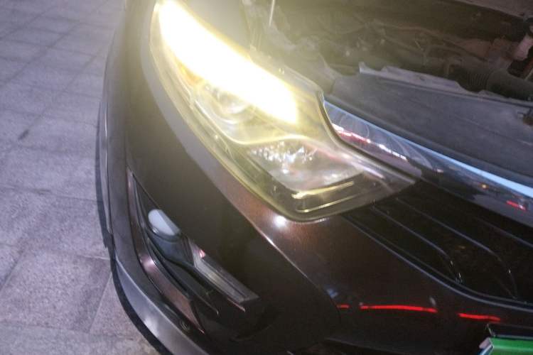 Used Soueast DX7 2015 1.5T Manual Elite Model Right Front Headlight