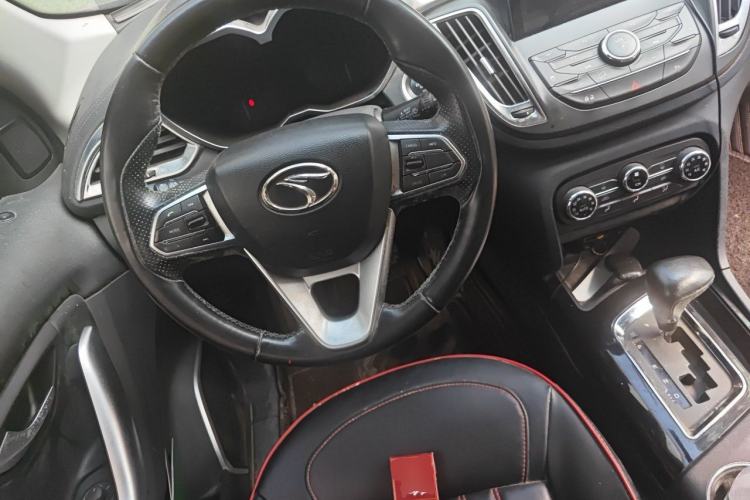 Used Soueast DX7 2015 1.5T Automatic Luxury Model Steering Wheel