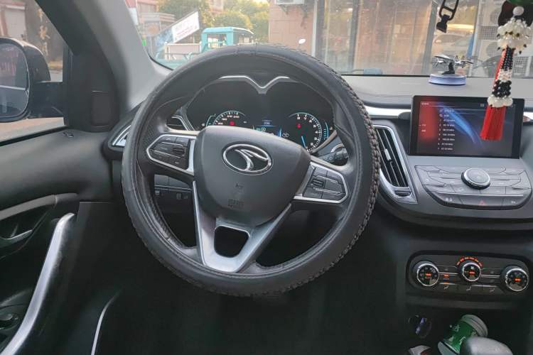 Used Soueast DX7 2015 1.5T Automatic Luxury Model Steering Wheel