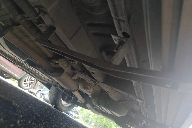 Used Soueast DX7 2015 1.5T Automatic Prestige Model Chassis Front Left