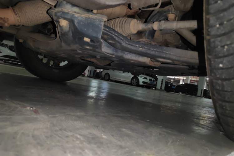 Used Soueast DX7 2015 1.5T Manual Luxury Model Chassis Front Right