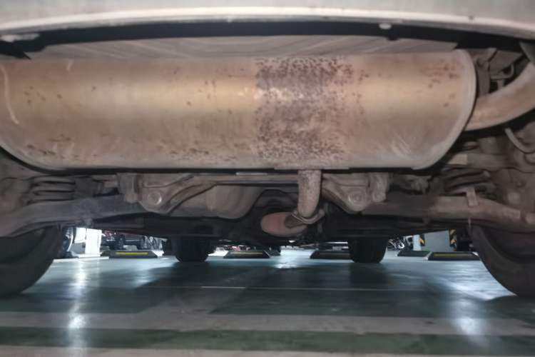 Used Soueast DX7 2015 1.5T Automatic Luxury Model Chassis Rear
