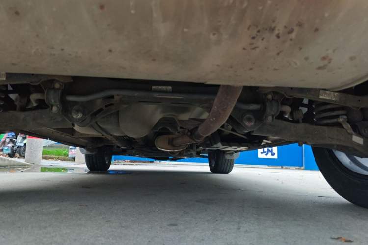 Used Soueast DX7 2015 1.5T Manual Luxury Model Chassis Rear