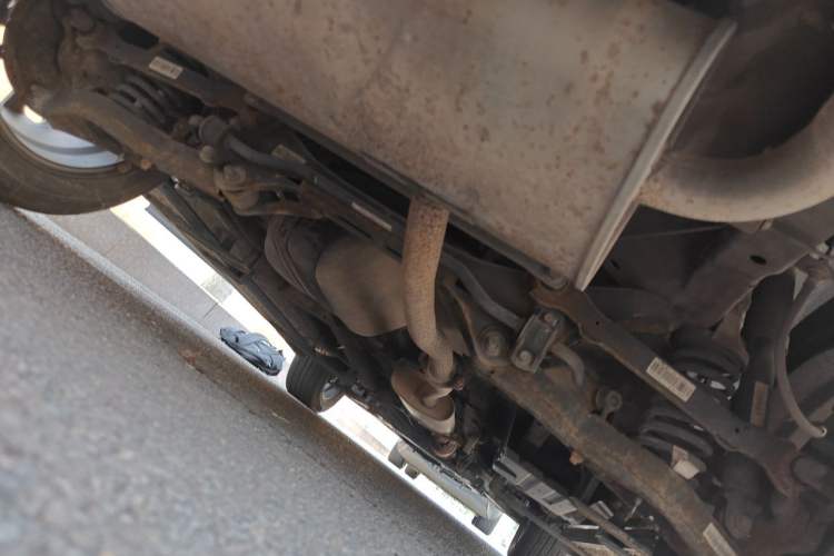 Used Soueast DX7 2015 1.5T Automatic Luxury Model Chassis Rear Right