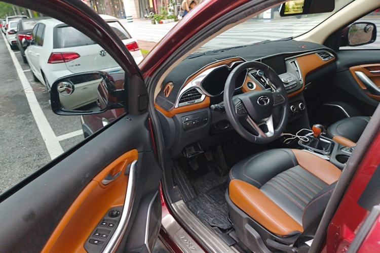 Used Soueast DX7 2015 1.5T Manual Elite Model Driver Seat