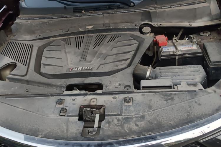 Used Soueast DX7 2015 1.5T Automatic Luxury Model Engine Bay