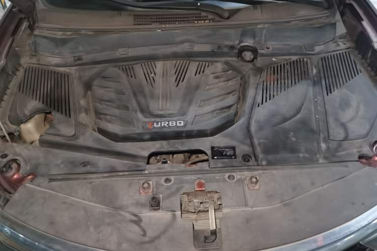 Used Soueast DX7 2015 1.5T Automatic Luxury Model Engine Bay