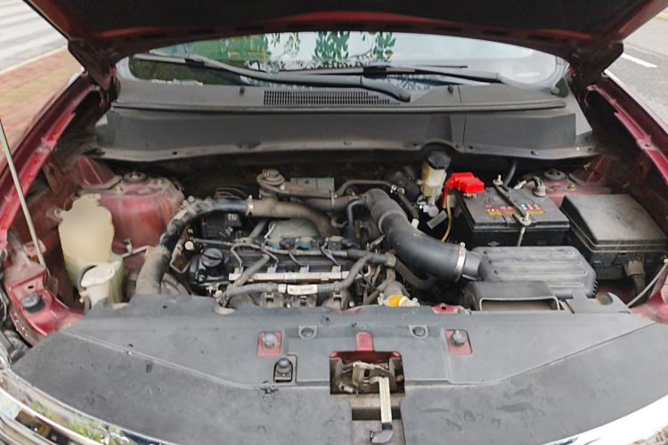 Used Soueast DX7 2015 1.5T Manual Elite Model Engine Bay