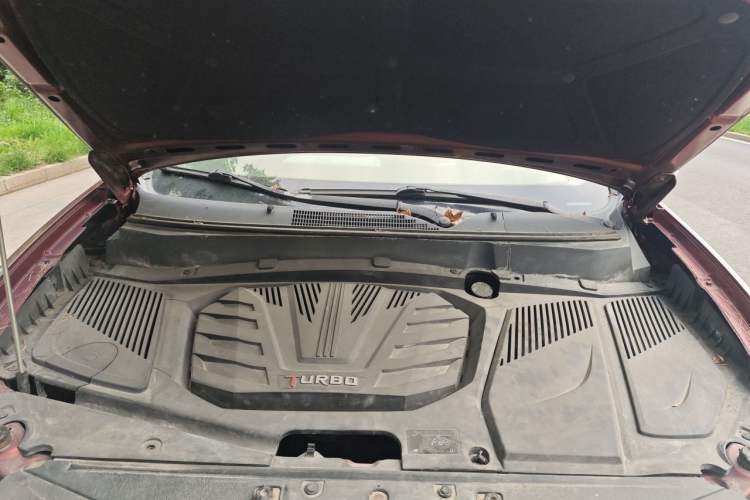 Used Soueast DX7 2015 1.5T Automatic Prestige Model Engine Bay