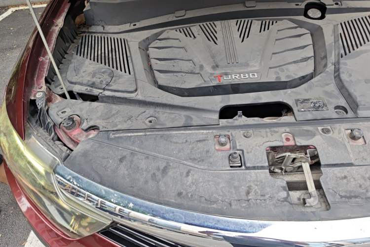 Used Soueast DX7 2015 1.5T Manual Luxury Model Engine Bay Right