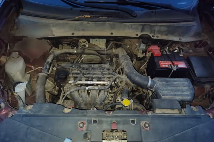Used Soueast DX7 2015 1.5T Manual Luxury Model Engine Bay