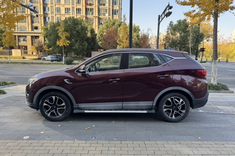 Used Soueast DX7 2015 1.5T Manual Luxury Model Exterior 5
