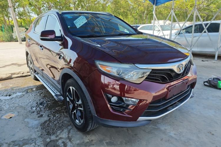 Used Soueast DX7 2015 1.5T Manual Luxury Model Front Right 45 Deg