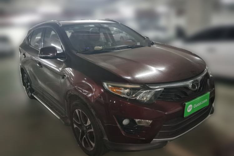 Used Soueast DX7 2015 1.5T Automatic Luxury Model Front Right 45 Deg