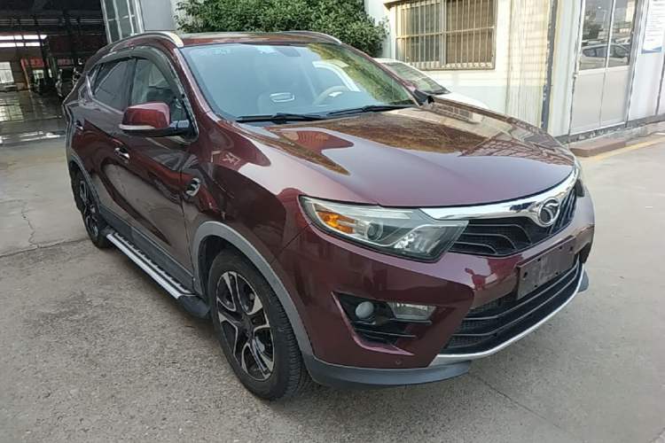 Used Soueast DX7 2015 1.5T Automatic Luxury Model Front Right 45 Deg