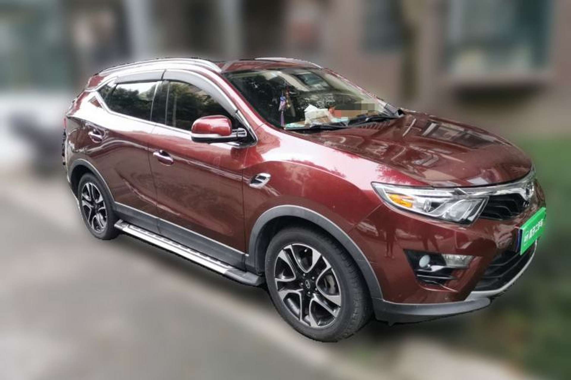 Used Soueast DX7 2015 1.5T Automatic Luxury Model Front Right 45 Deg
