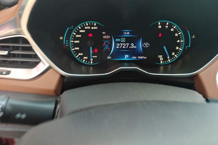 Used Soueast DX7 2015 1.5T Automatic Prestige Model Instrument Cluster