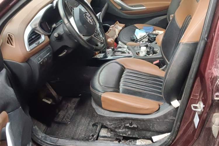 Used Soueast DX7 2015 1.5T Automatic Luxury Model Left Front Seat