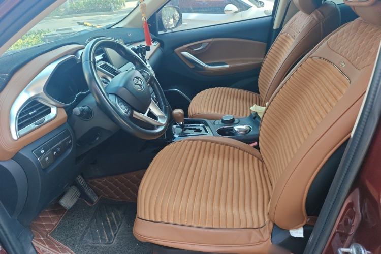 Used Soueast DX7 2015 1.5T Automatic Prestige Model Left Front Seat