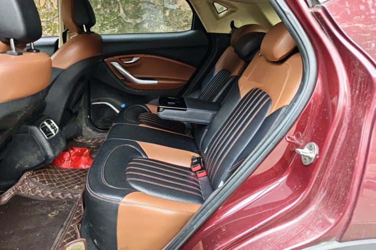 Used Soueast DX7 2015 1.5T Automatic Luxury Model Left Rear Seat