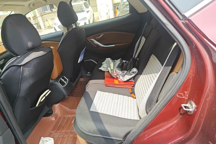 Used Soueast DX7 2015 1.5T Manual Luxury Model Left Rear Seat