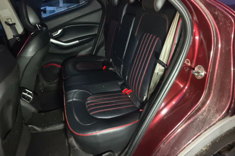 Used Soueast DX7 2015 1.5T Automatic Luxury Model Left Rear Seat