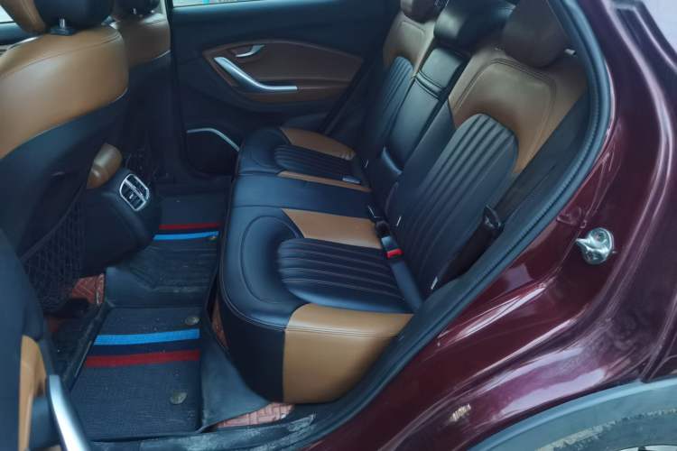 Used Soueast DX7 2015 1.5T Manual Luxury Model Left Rear Seat