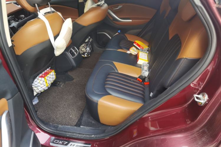 Used Soueast DX7 2015 1.5T Automatic Luxury Model Left Rear Seat