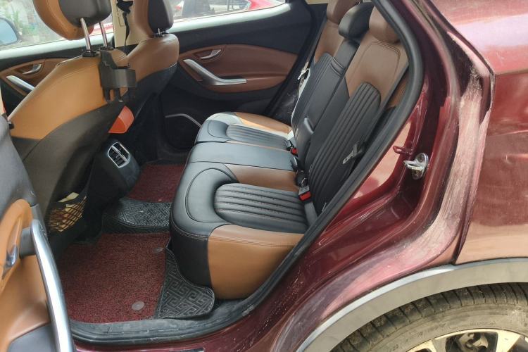 Used Soueast DX7 2015 1.5T Automatic Luxury Model Left Rear Seat