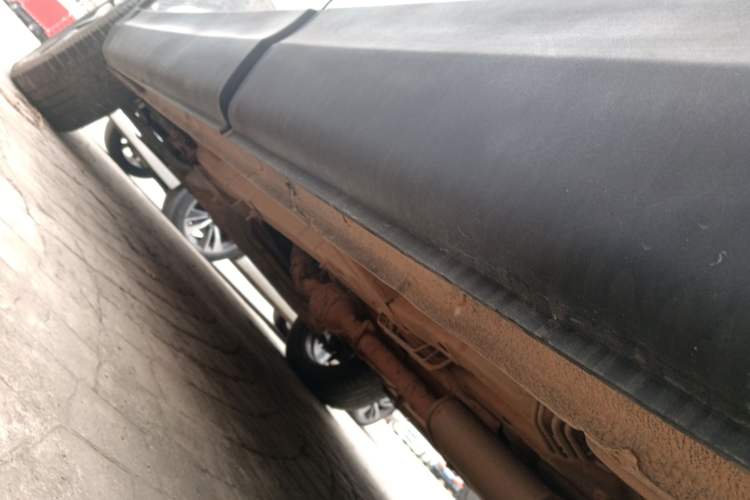 Used Soueast DX7 2015 1.5T Automatic Luxury Model Left Side Sill