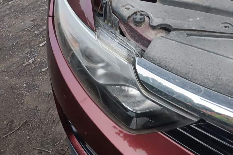 Used Soueast DX7 2015 1.5T Automatic Luxury Model Right Front Headlight