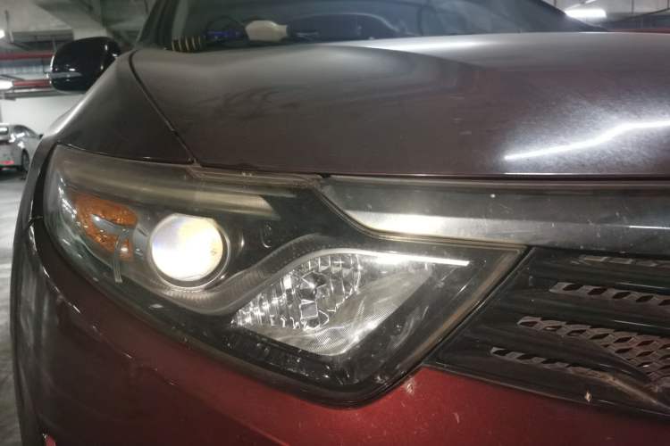 Used Soueast DX7 2015 1.5T Automatic Luxury Model Right Front Headlight