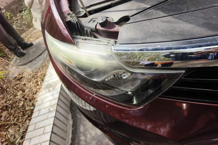 Used Soueast DX7 2015 1.5T Automatic Luxury Model Right Front Headlight