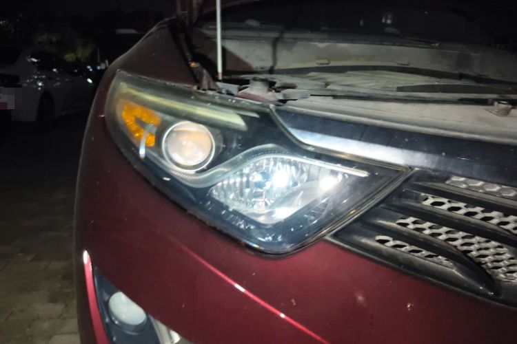Used Soueast DX7 2015 1.5T Automatic Luxury Model Right Front Headlight