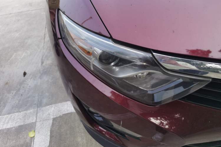 Used Soueast DX7 2015 1.5T Automatic Luxury Model Right Front Headlight