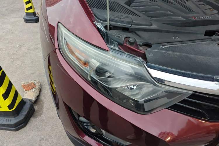 Used Soueast DX7 2015 1.5T Manual Elite Model Right Front Headlight