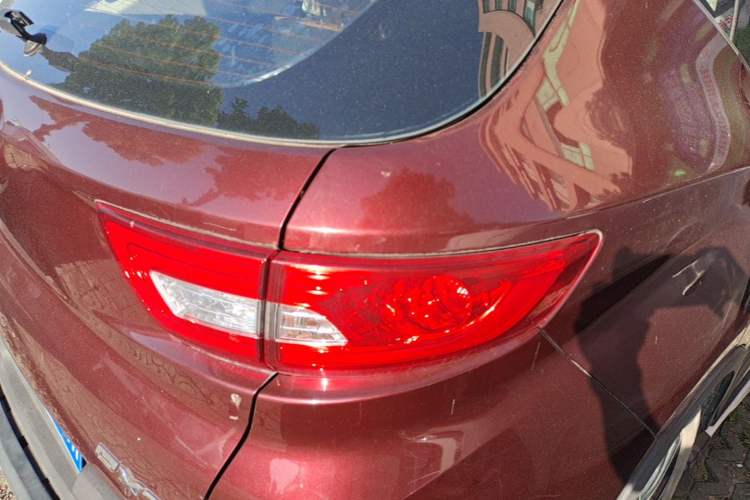 Used Soueast DX7 2015 1.5T Manual Luxury Model Right Rear Taillight