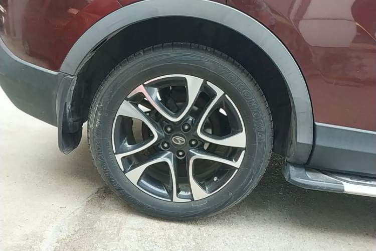 Used Soueast DX7 2015 1.5T Automatic Luxury Model Right Rear Wheel Hub