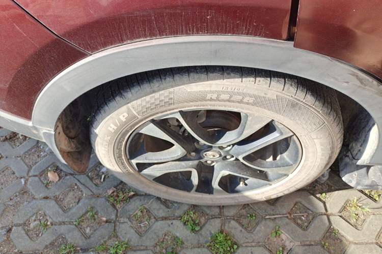 Used Soueast DX7 2015 1.5T Manual Luxury Model Right Rear Wheel Hub