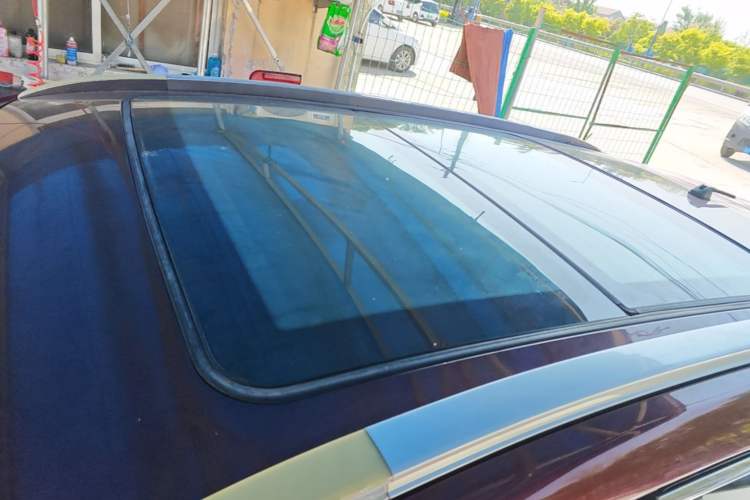 Used Soueast DX7 2015 1.5T Manual Luxury Model Roof