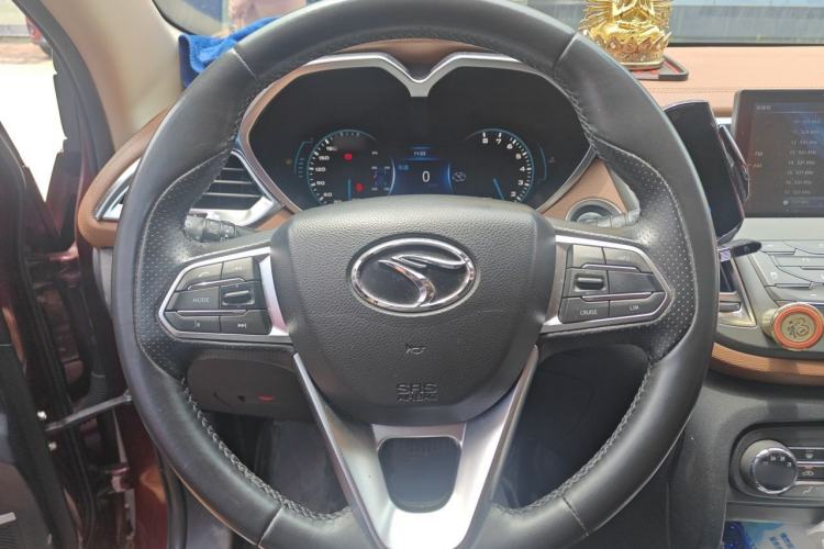 Used Soueast DX7 2015 1.5T Automatic Luxury Model Steering Wheel