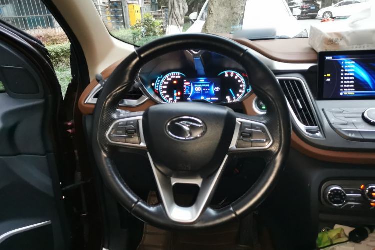 Used Soueast DX7 2015 1.5T Automatic Luxury Model Steering Wheel