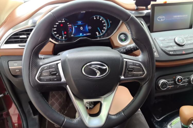 Used Soueast DX7 2015 1.5T Automatic Luxury Model Steering Wheel