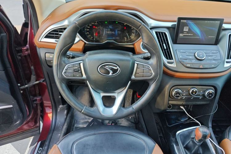 Used Soueast DX7 2015 1.5T Manual Luxury Model Steering Wheel