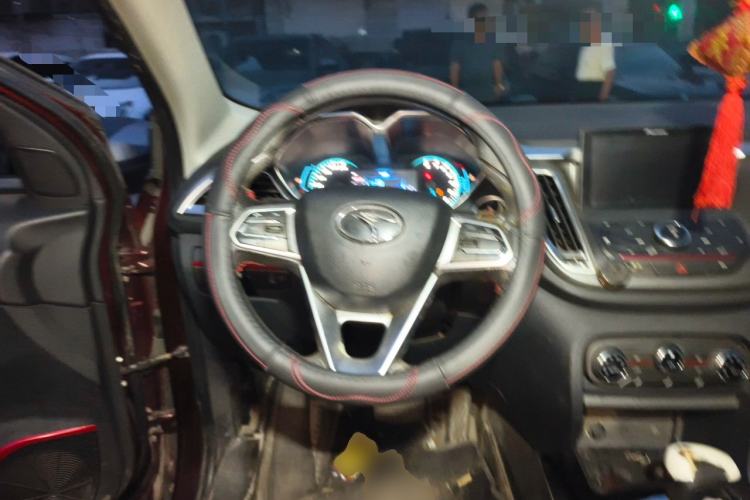 Used Soueast DX7 2015 1.5T Automatic Luxury Model Steering Wheel