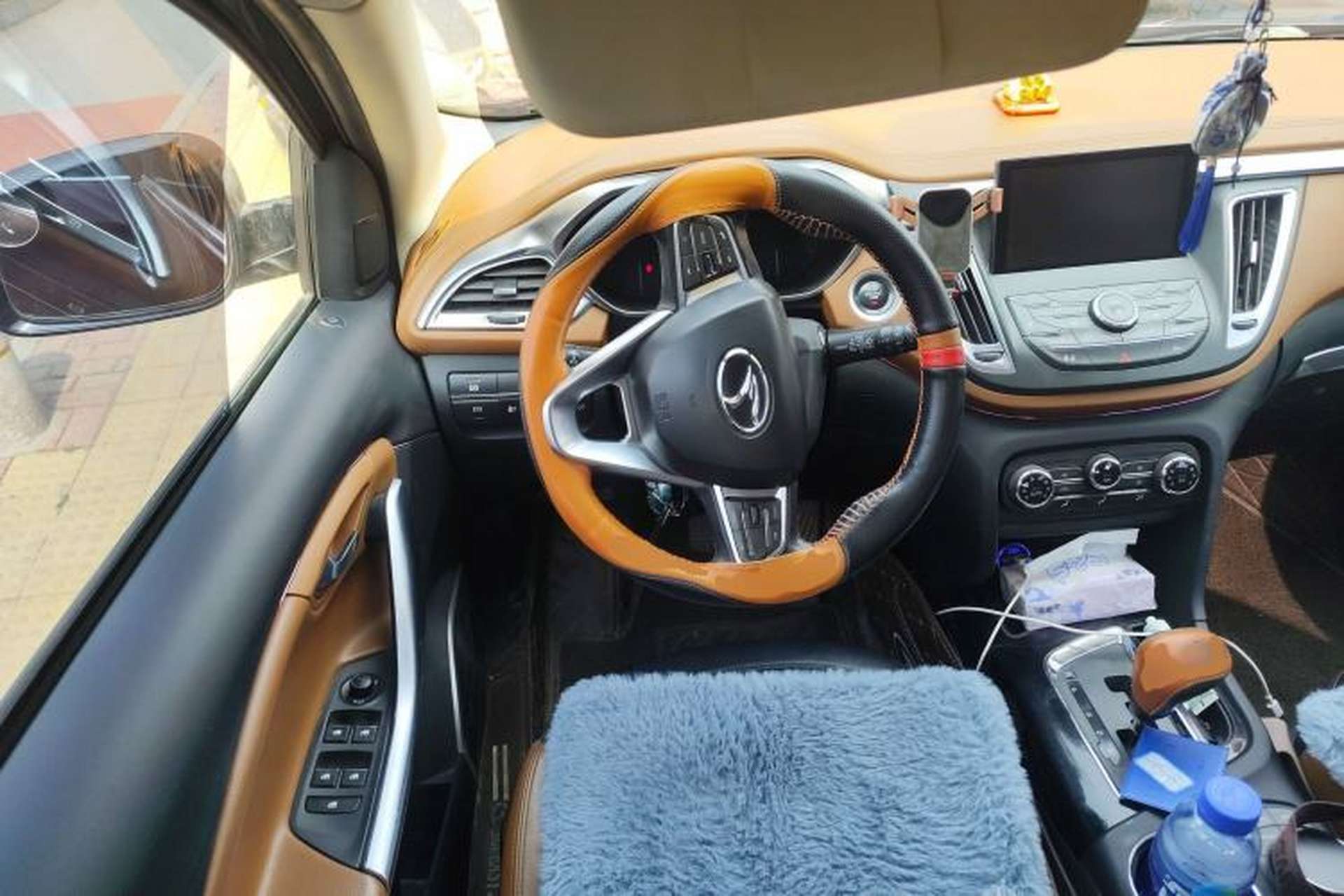 Used Soueast DX7 2015 1.5T Automatic Luxury Model Steering Wheel